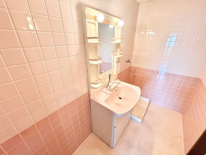 物件内観写真9　(洗面)