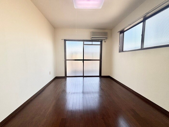 物件内観写真14　(居室)