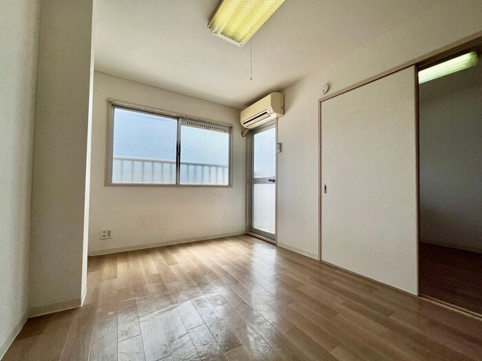 物件内観写真10　(居室)