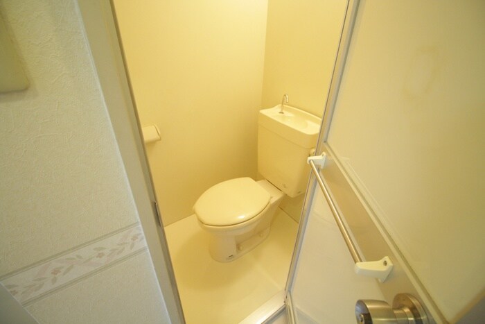 物件内観写真8　(トイレ)