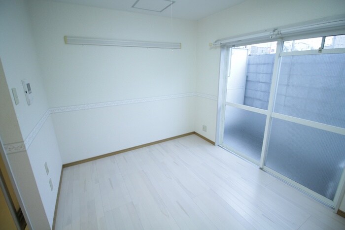 物件内観写真14　(居室)