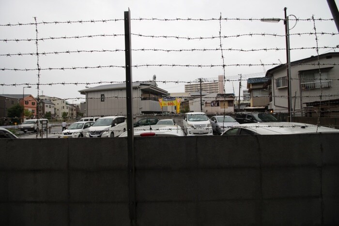 物件内観写真20　(室内からの展望)