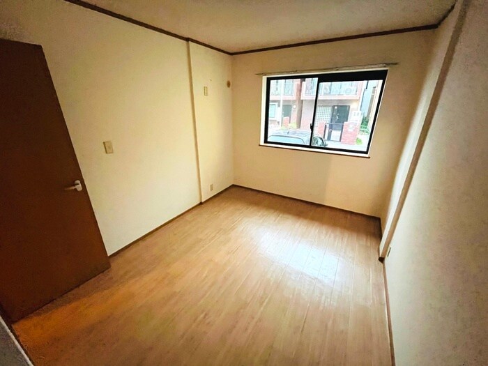 物件内観写真18　(居室)