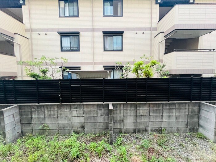 物件内観写真21　(室内からの展望)