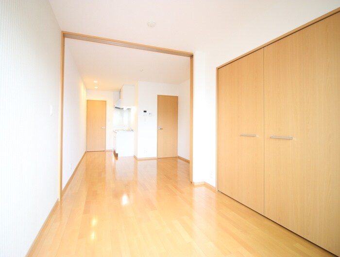 物件内観写真9　(居室)