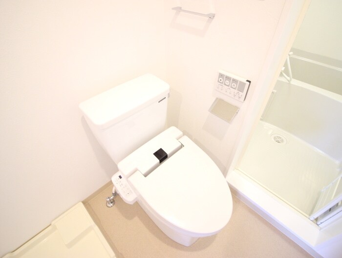 物件内観写真12　(トイレ)