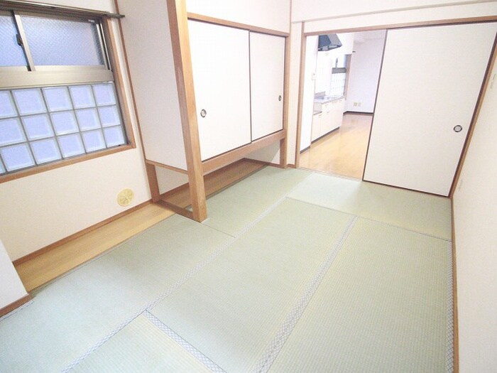 物件内観写真9　(居室)