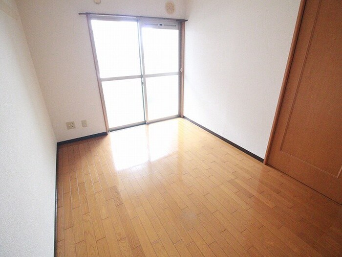 物件内観写真11　(居室)