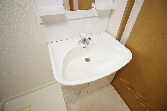 物件内観写真15　(洗面)