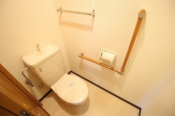 物件内観写真16　(トイレ)