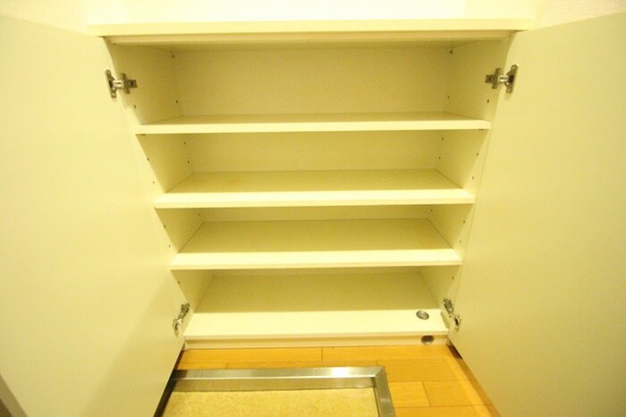 物件内観写真21　(靴箱)