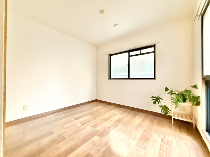 物件内観写真10　(居室)