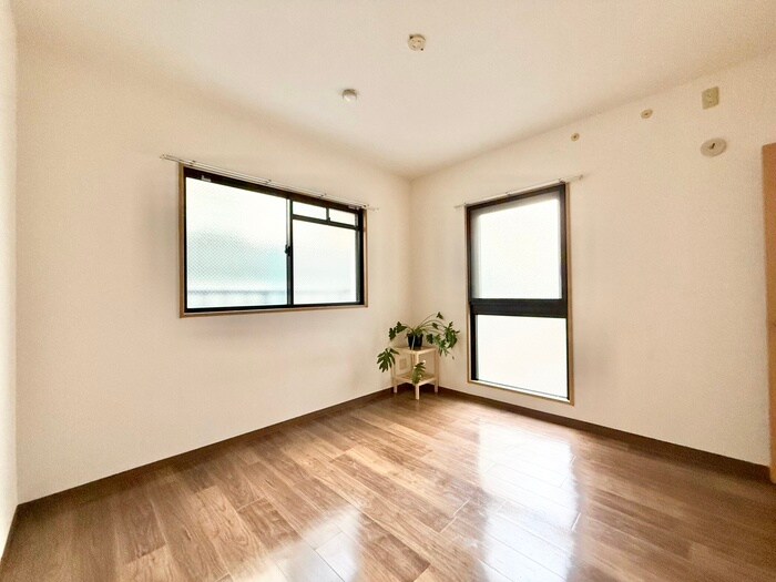 物件内観写真11　(居室)