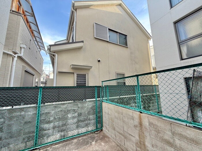 物件内観写真22　(室内からの展望)