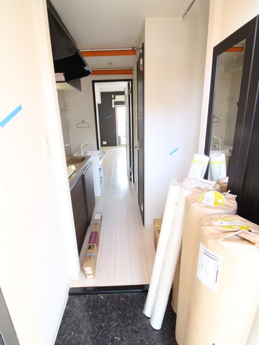 物件内観写真7　(玄関)