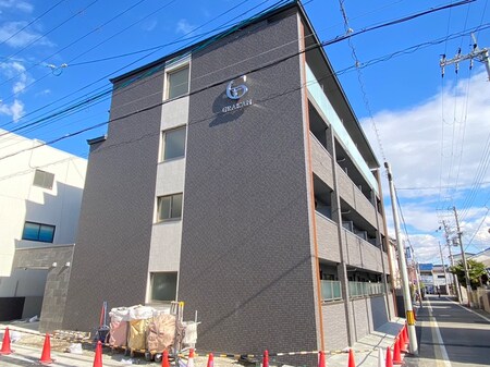 グラカン冷泉町外観写真