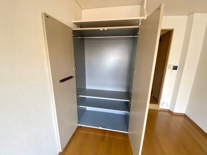 物件内観写真16　(収納)