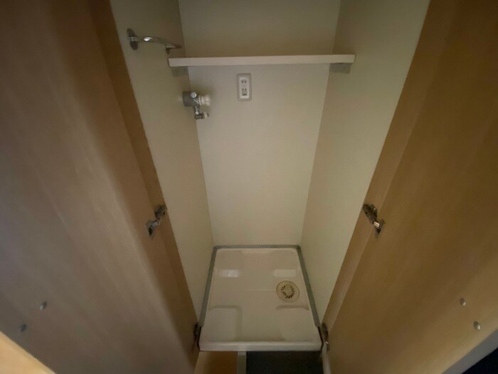 物件内観写真20　(洗濯機置場)