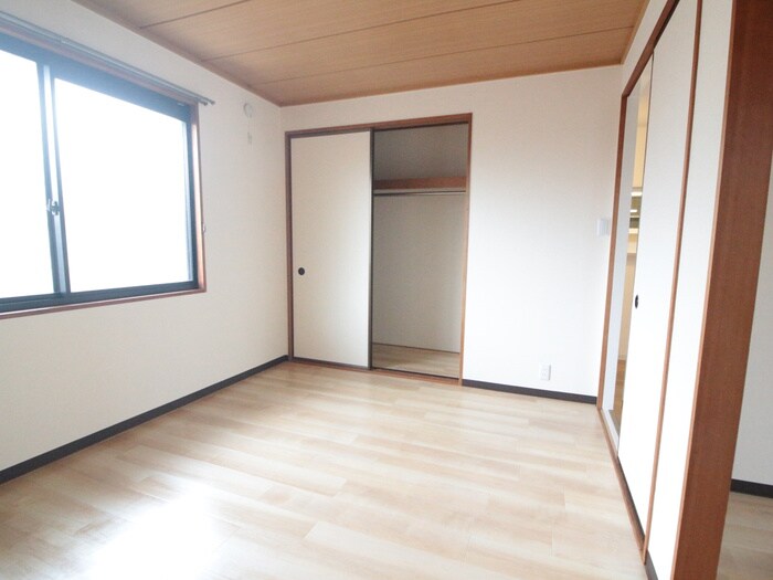 物件内観写真8　(居室)