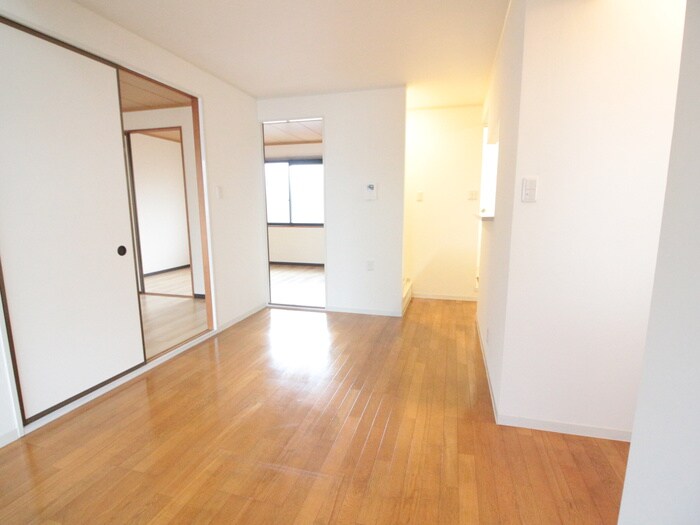 物件内観写真10　(居室)