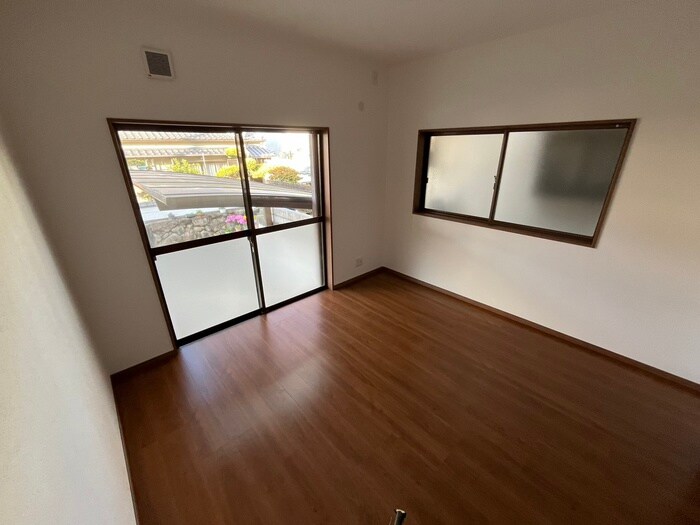 物件内観写真8　(居室)