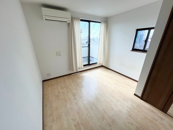 物件内観写真9　(居室)