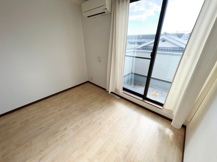 物件内観写真10　(居室)