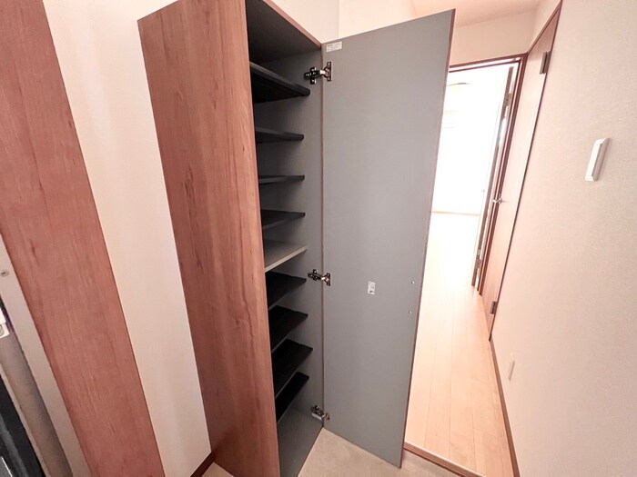 物件内観写真19　(靴箱)