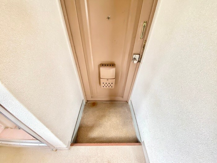 物件内観写真21　(玄関)