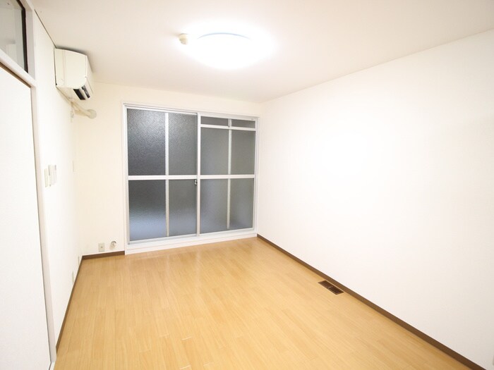 物件内観写真11　(居室)