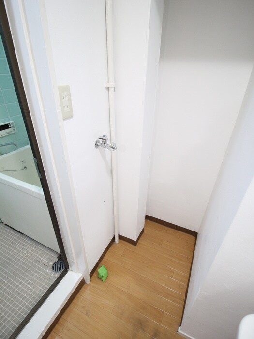 物件内観写真21　(洗濯機置場)