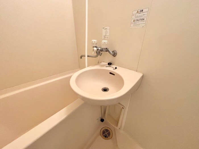 物件内観写真11　(洗面)