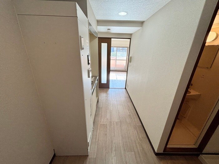 物件内観写真15　(廊下)