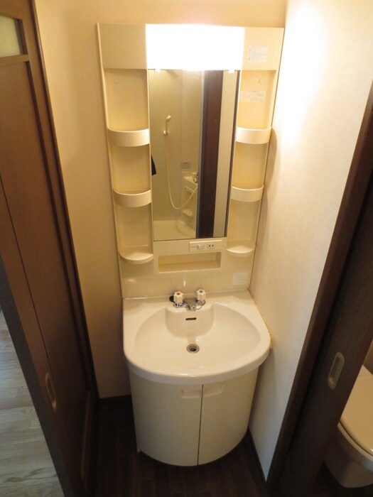 物件内観写真11　(洗面)