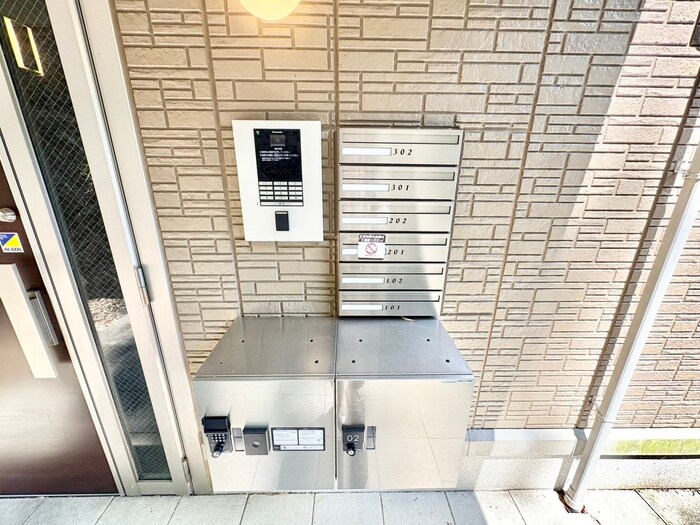 物件外観写真4　(建物設備)