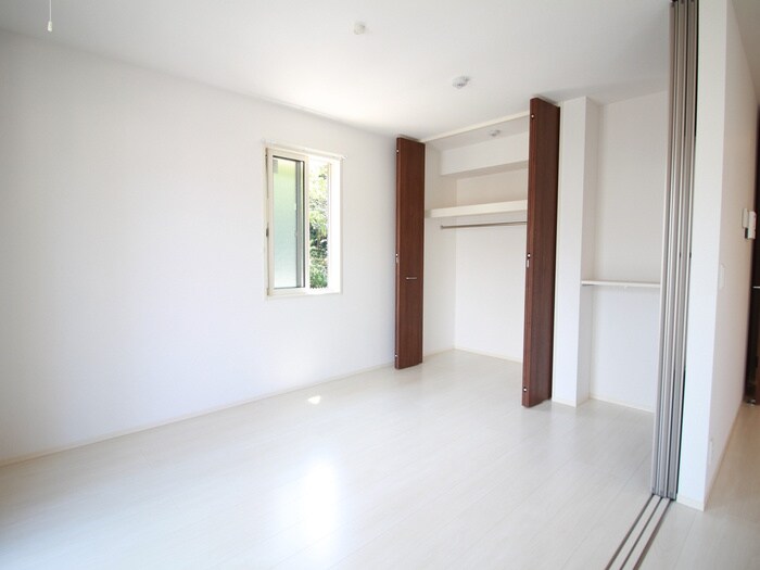 物件内観写真11　(居室)