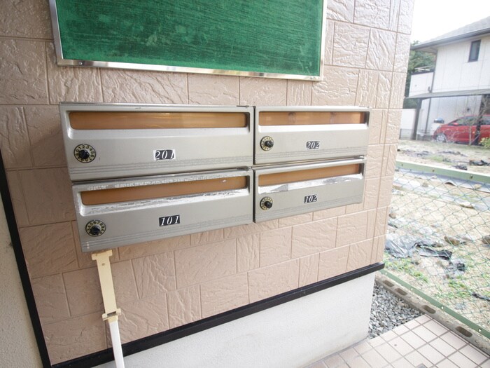 物件外観写真4　(建物設備)