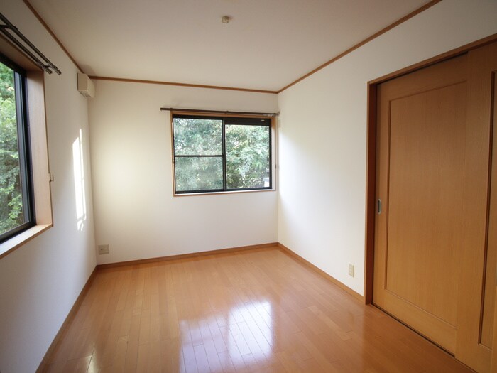 物件内観写真11　(居室)