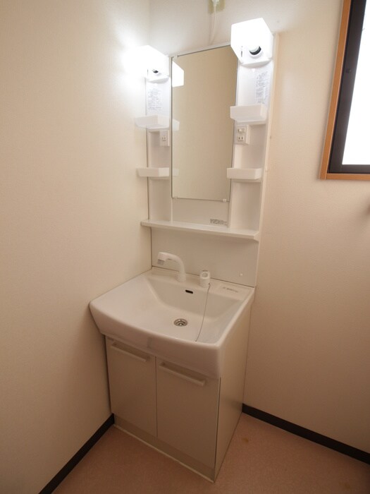 物件内観写真13　(洗面)