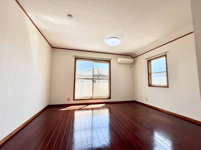 物件内観写真8　(居室)