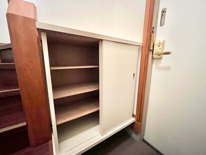 物件内観写真15　(靴箱)