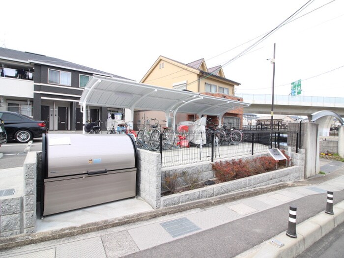 物件外観写真4　(建物設備)