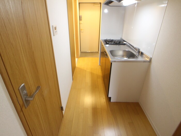 物件内観写真19　(廊下)