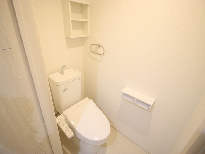 物件内観写真14　(トイレ)