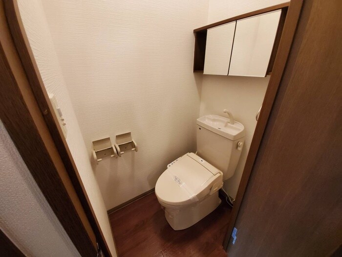 物件内観写真15　(トイレ)