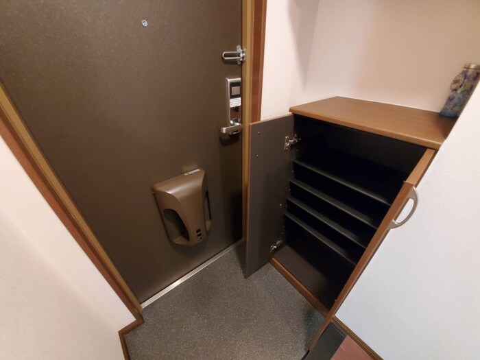 物件内観写真18　(靴箱)