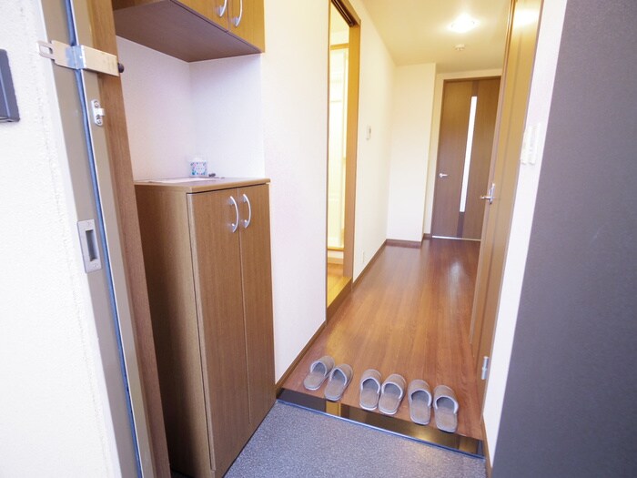 物件内観写真19　(玄関)