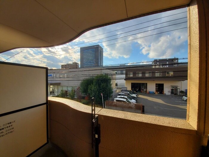 物件内観写真20　(室内からの展望)