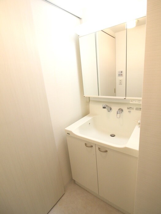 物件内観写真12　(洗面)