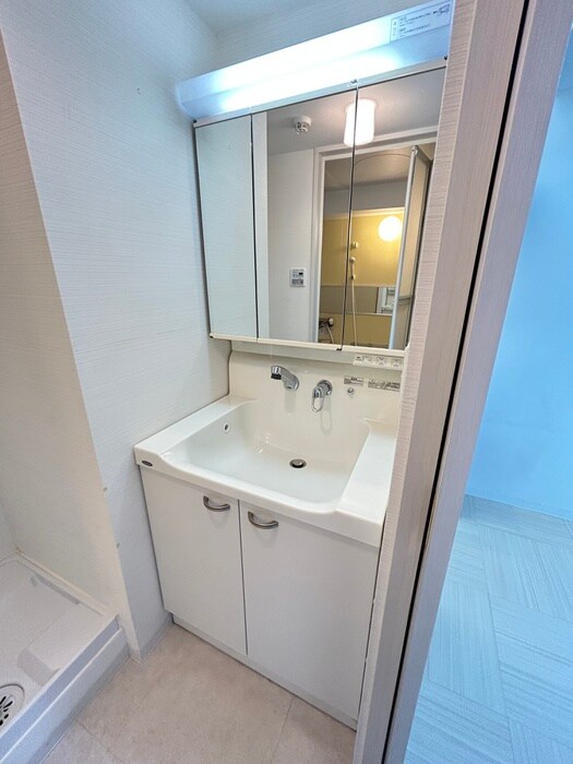 物件内観写真12　(洗面)